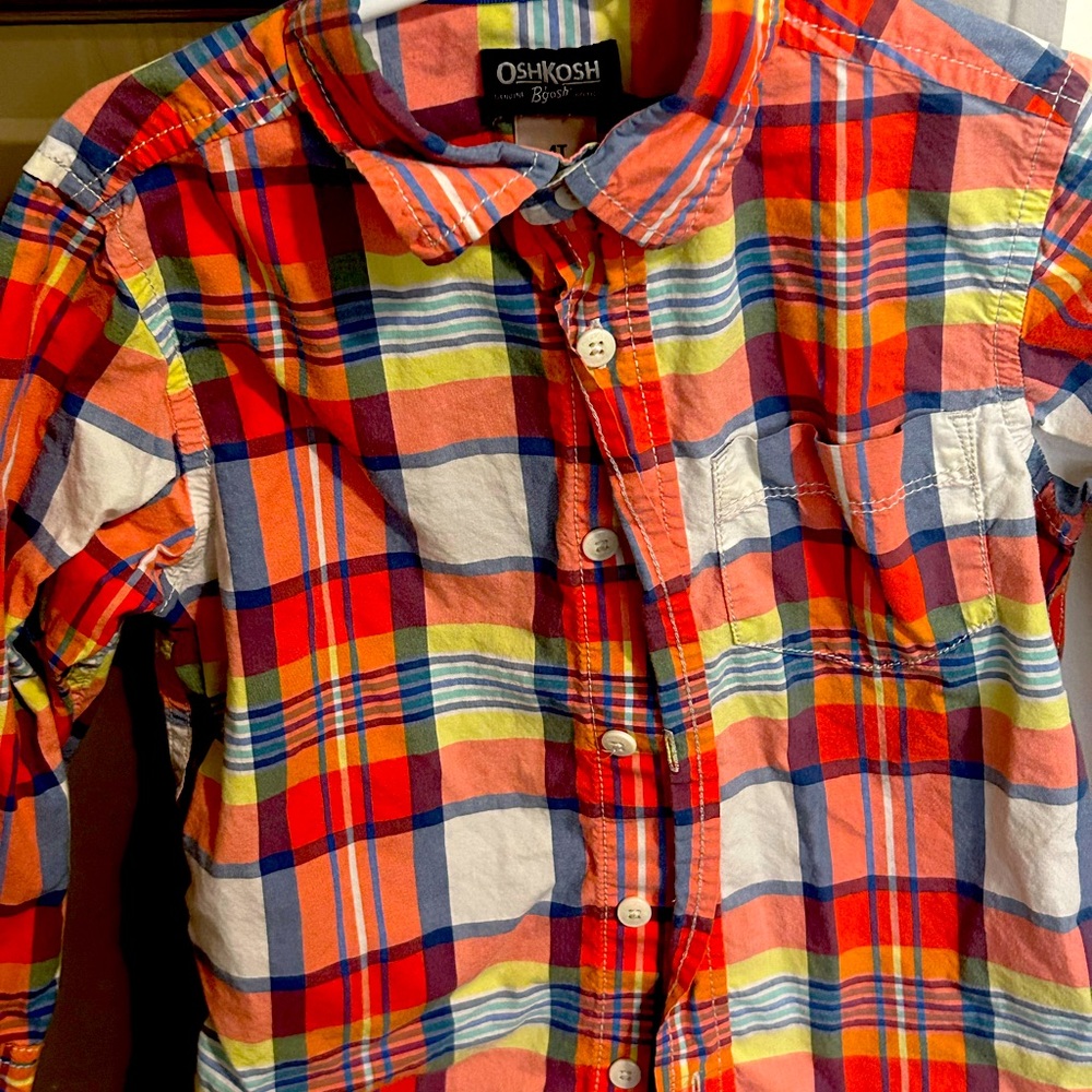 Oshkosh B’Gosh button down boys.